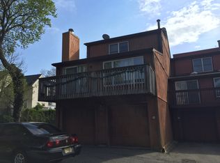 233 Nesbit Ter, Irvington, NJ 07111