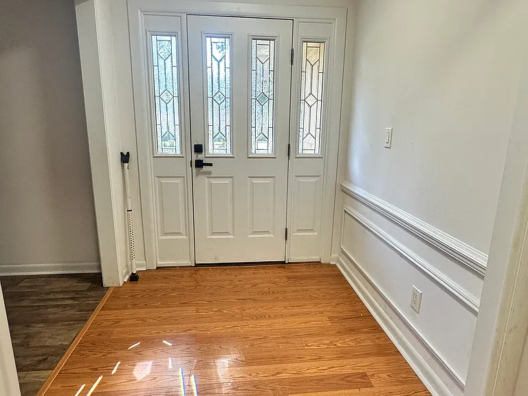 1105 Buena Vista Dr — Photo 7