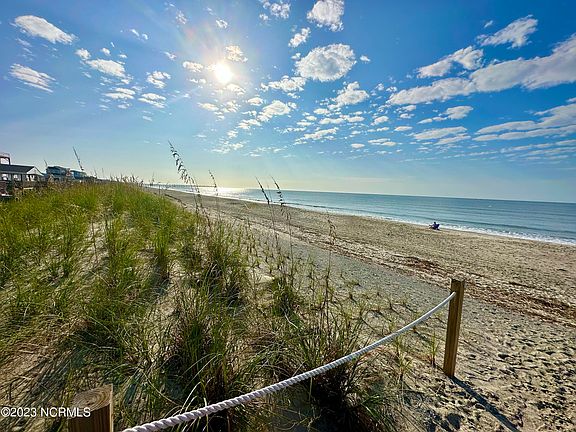 4th image of 621 E Beach Drive