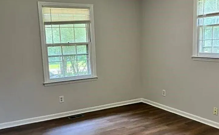 3 bed, 2.0 bath, 1370 sqft, $1,850 — Photo 4