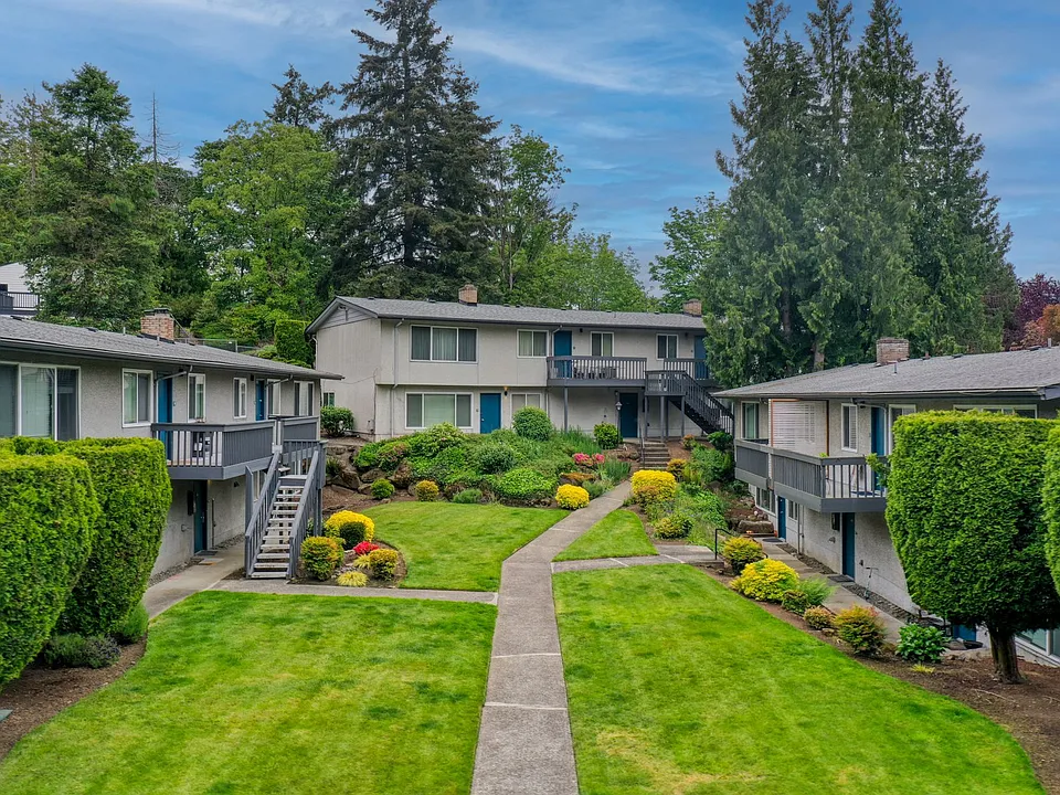 Tanager Grove Apartments