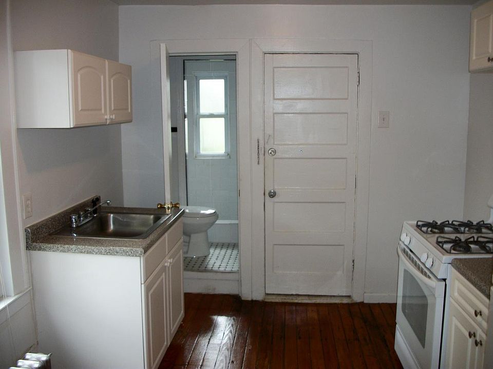 2nd image of 308 5th Ave #2