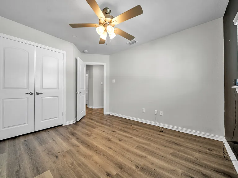 2817 Bellflower Dr — Photo 10