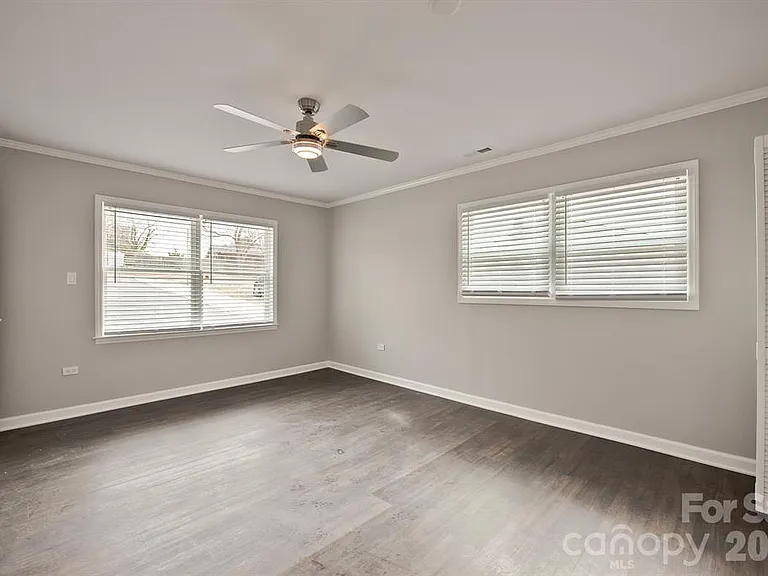 1404 Nottingham Rd — Photo 18