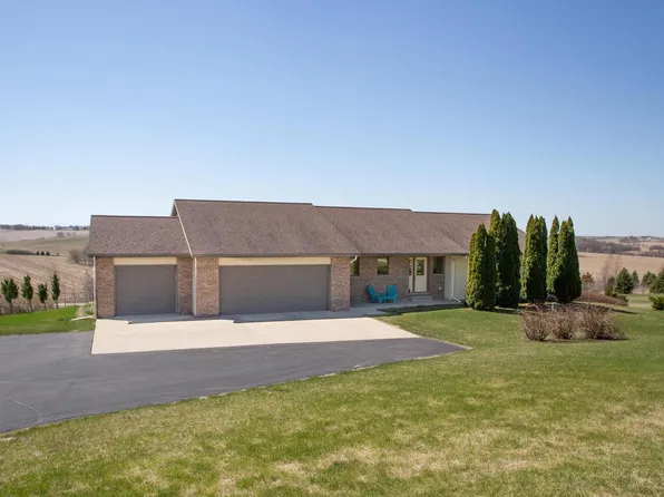 N5221 Old Mill Court, Monticello, WI 53570