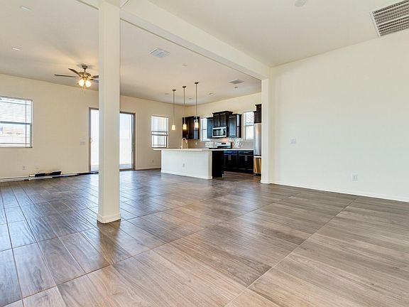 4th image of 2735 S 85th Way
