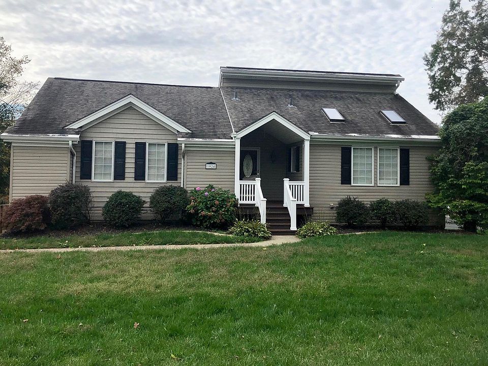 1024 Harmony Landing Rd, Goshen, KY 40026 Zillow
