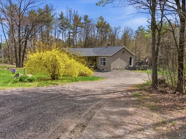 244 Back Street, Monmouth, ME 04265