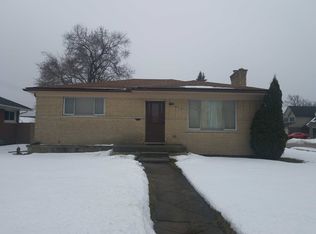 21400 Martin Rd, Saint Clair Shores, MI 48081