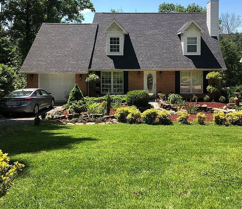 2nd image of 3716 Skyland Dr