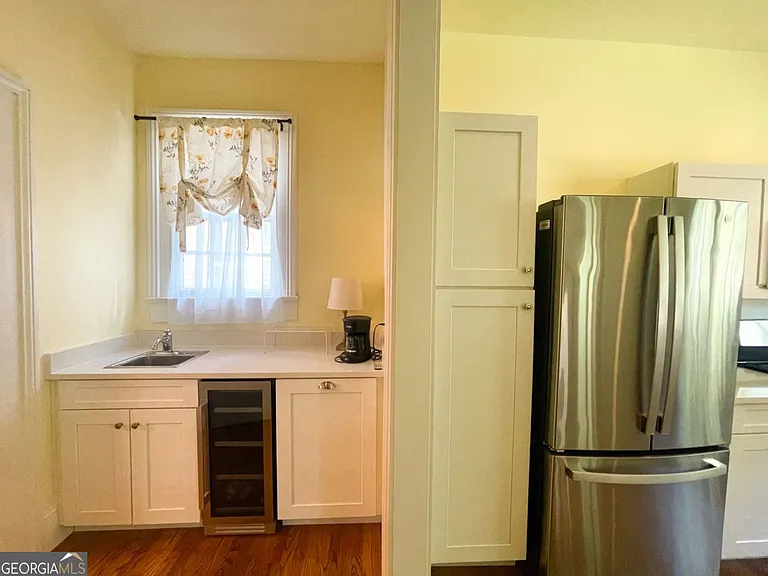 305 Orange St — Photo 17