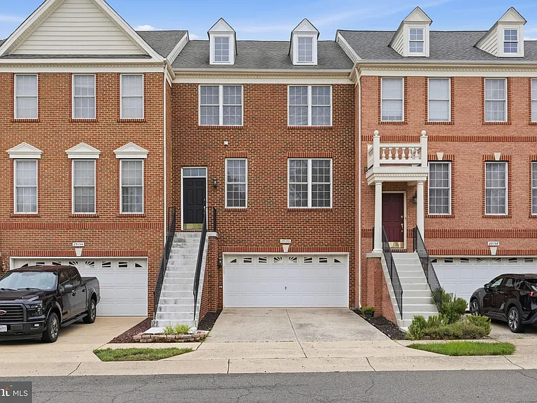 25196 Whippoorwill Ter — Photo 1
