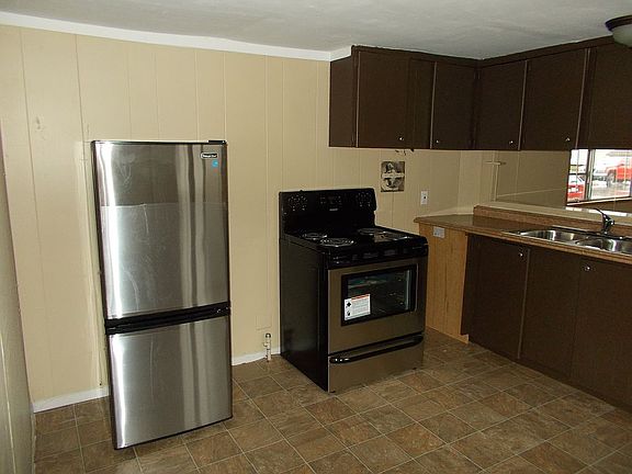 3rd image of 1311 Highland Hills Dr