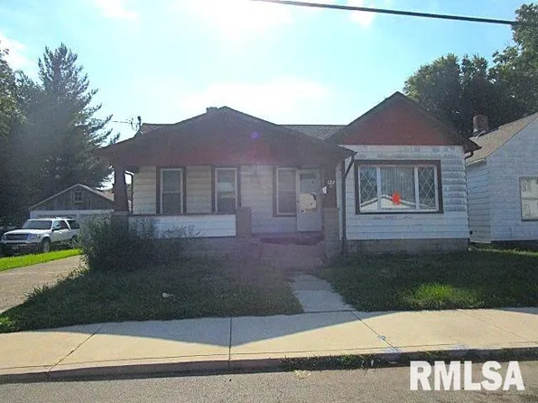127 N Cedar Ave, West Peoria, IL 61604