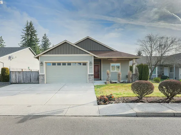 1200 SE Regan Hill Loop, Estacada, OR 97023