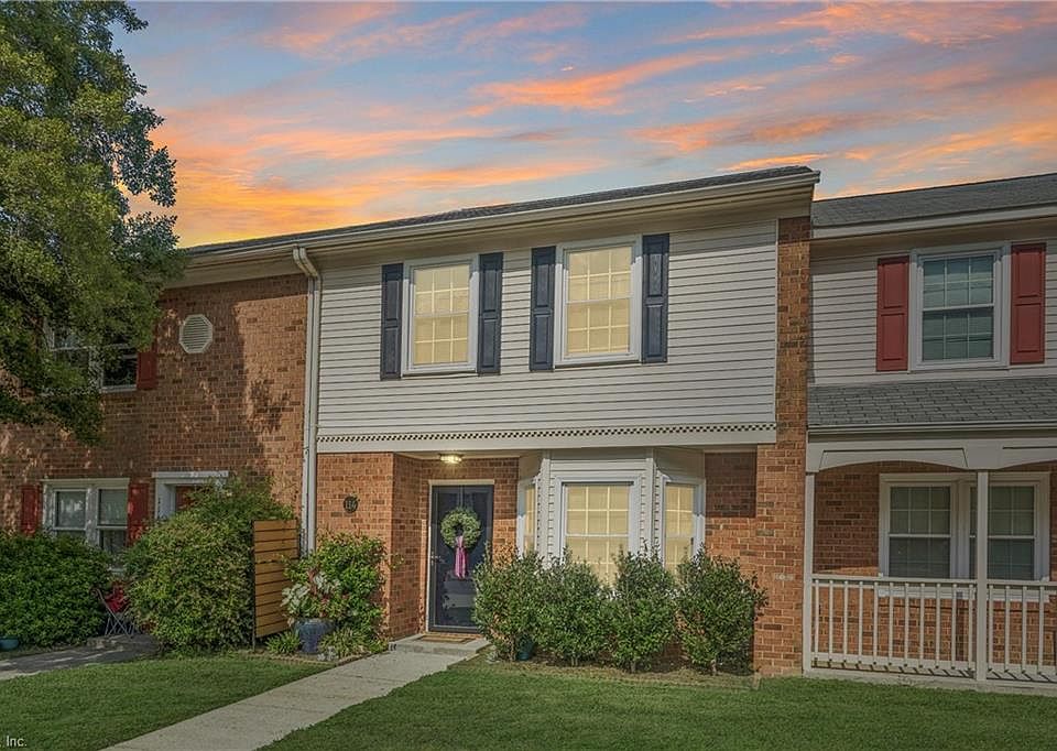 1st image of 114 Choisy Cres