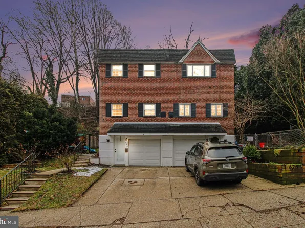 630 Gorgas Ln, Philadelphia, PA 19128