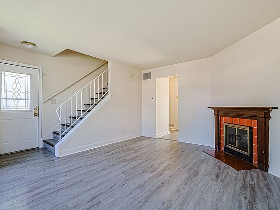 4th image of 1741 McCormick Ln