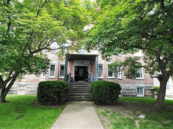 3rd image of 1374 Cove Ave APT 7