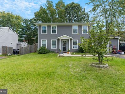 5562 Saint Charles Dr, Woodbridge, VA, 22193