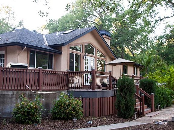 Outback w/ trex decking