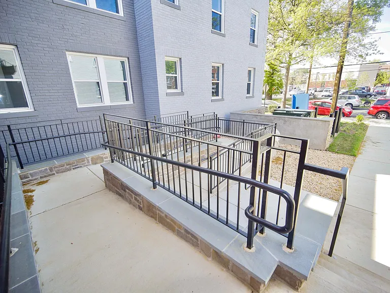 232 Hamilton St NW #C03 — Photo 10