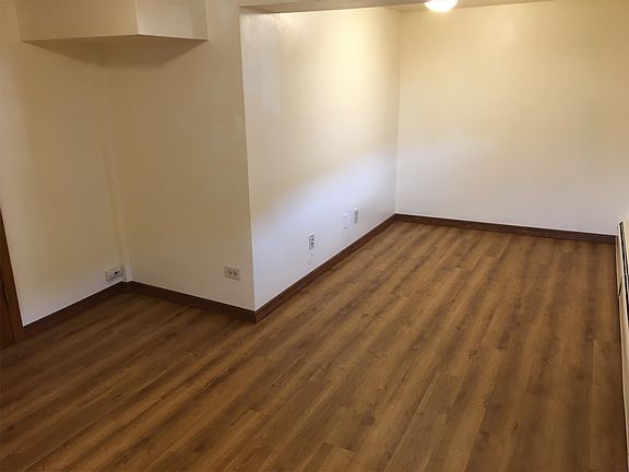 2nd image of 1640 N Logan St