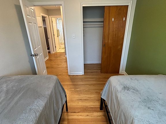 5th image of 29090 Rosemont St