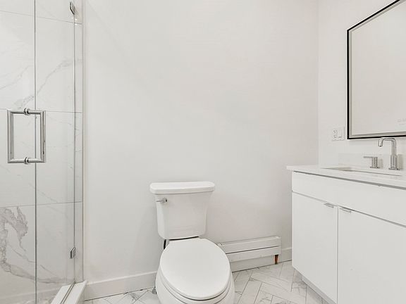 5th image of 31 Pleasant St #1