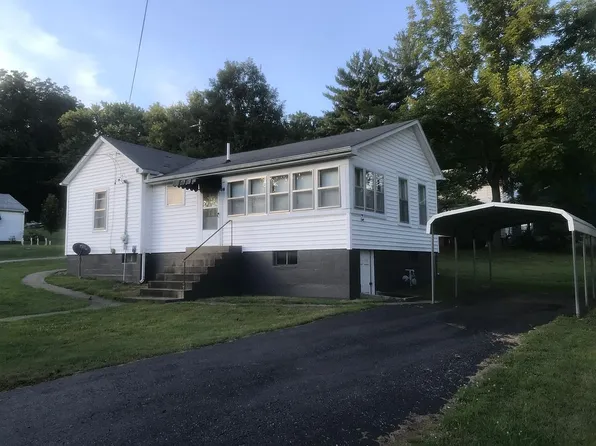 205 McCommons St, Dongola, IL 62926