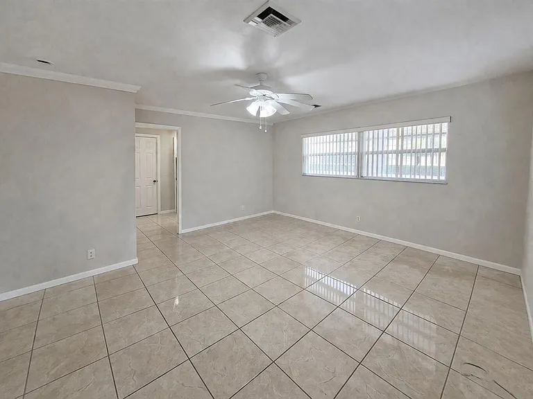 3709 Tyler St — Photo 1