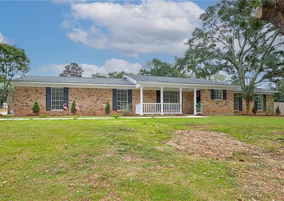 1st image of 2933 Lloyds Ln