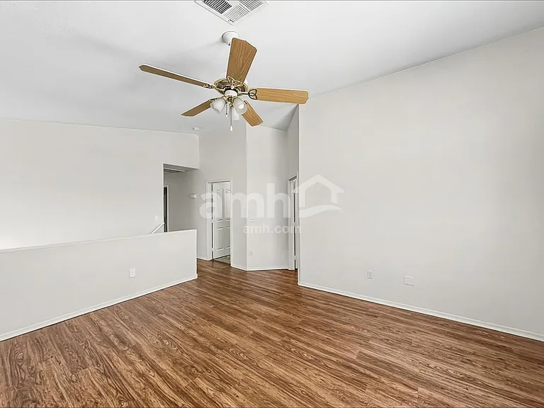 10440 W Colter St — Photo 10