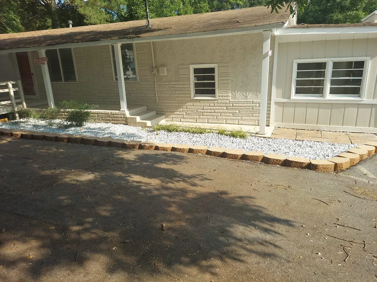198 Kenwood Rd photo 1