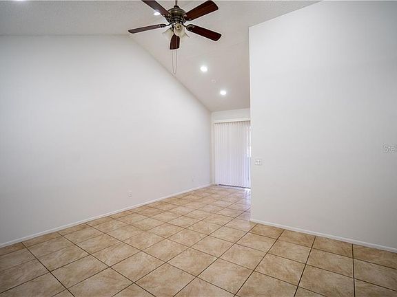 4th image of 415 E Magnolia Ave APT 107