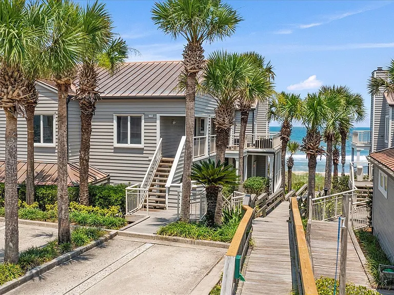 183 Sea Hammock Way — Photo 4