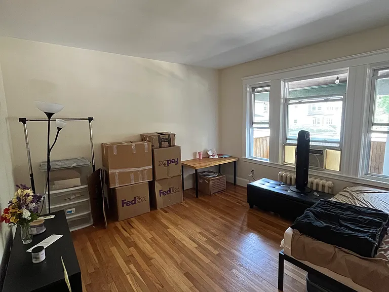 30 Elmira St #1 — Photo 8