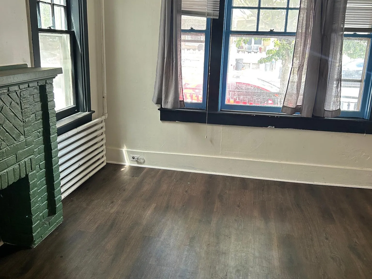 1 bed, 950 sqft, $1,295 — Photo 4
