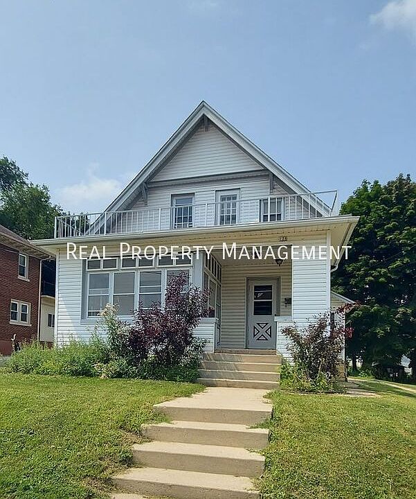 1st image of 128 N 9th Ave