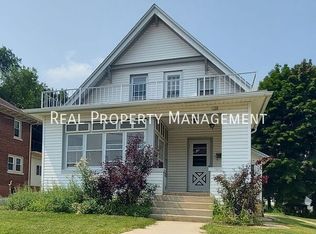 128 N 9th Ave, West Bend, WI 53095