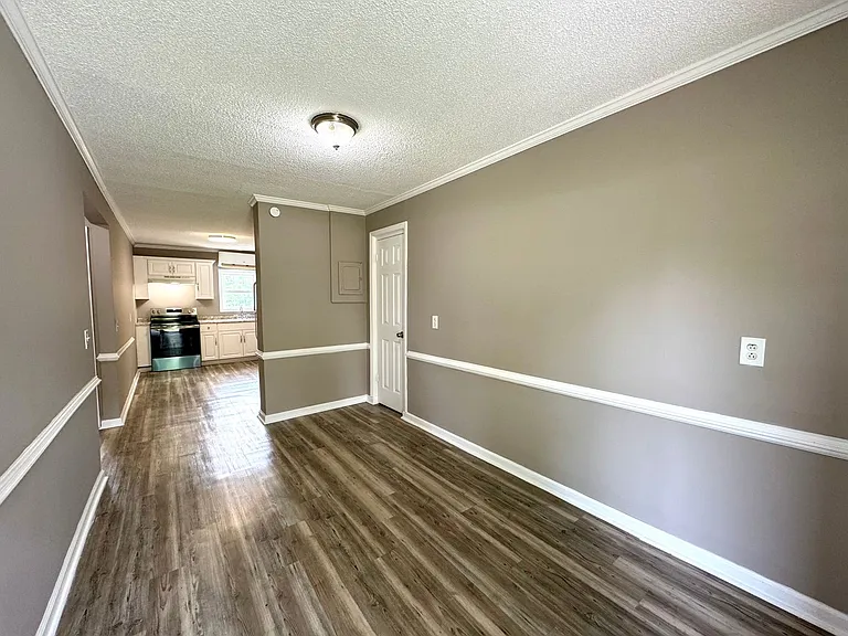 412 W. Atlantic Street — Photo 2