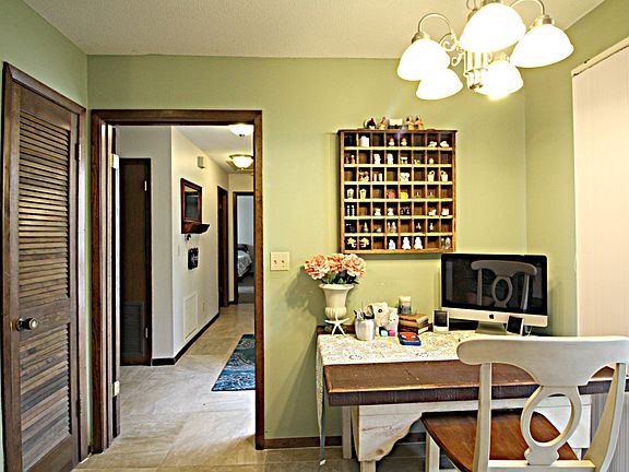 5th image of 900 Bay Dr APT 41