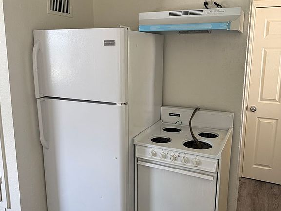 5th image of 11184 San Lucas Dr APT A