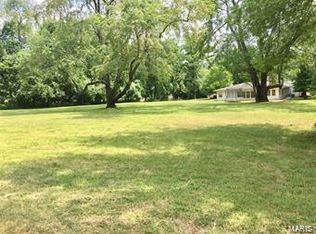 940 Woodway Cir, Fenton, MO 63026