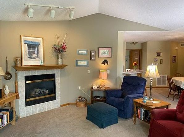 2915 Salem Meadows Dr SW