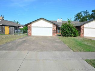 4611 S 72nd Pl E, Tulsa, OK 74145
