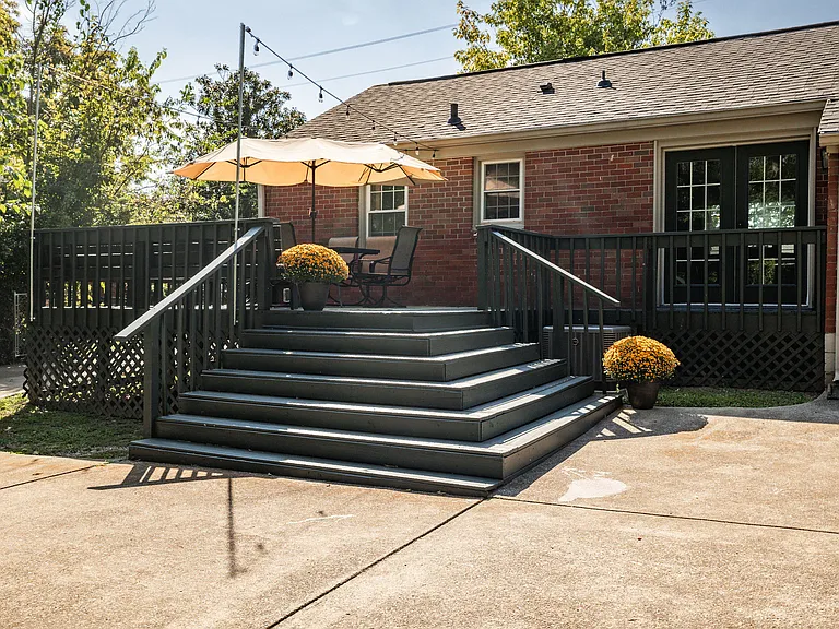 3110 Southlake Dr — Photo 52