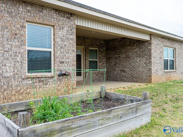 331 Jackson Point Cir — Photo 25