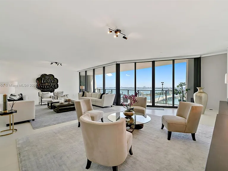 1000 Biscayne Blvd #3202 — Photo 13