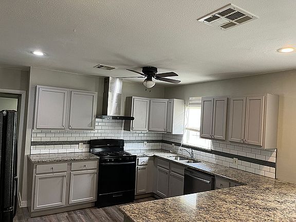 5th image of 2131 Trice Ave